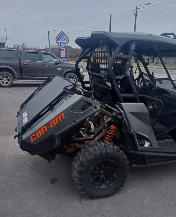 Can-Am: Commander 1000 XT